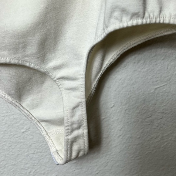 FREE PEOPLE INTIMATELY WHITE WOMEN BODYSUIT TOP SIZE - Picture 4 of 4